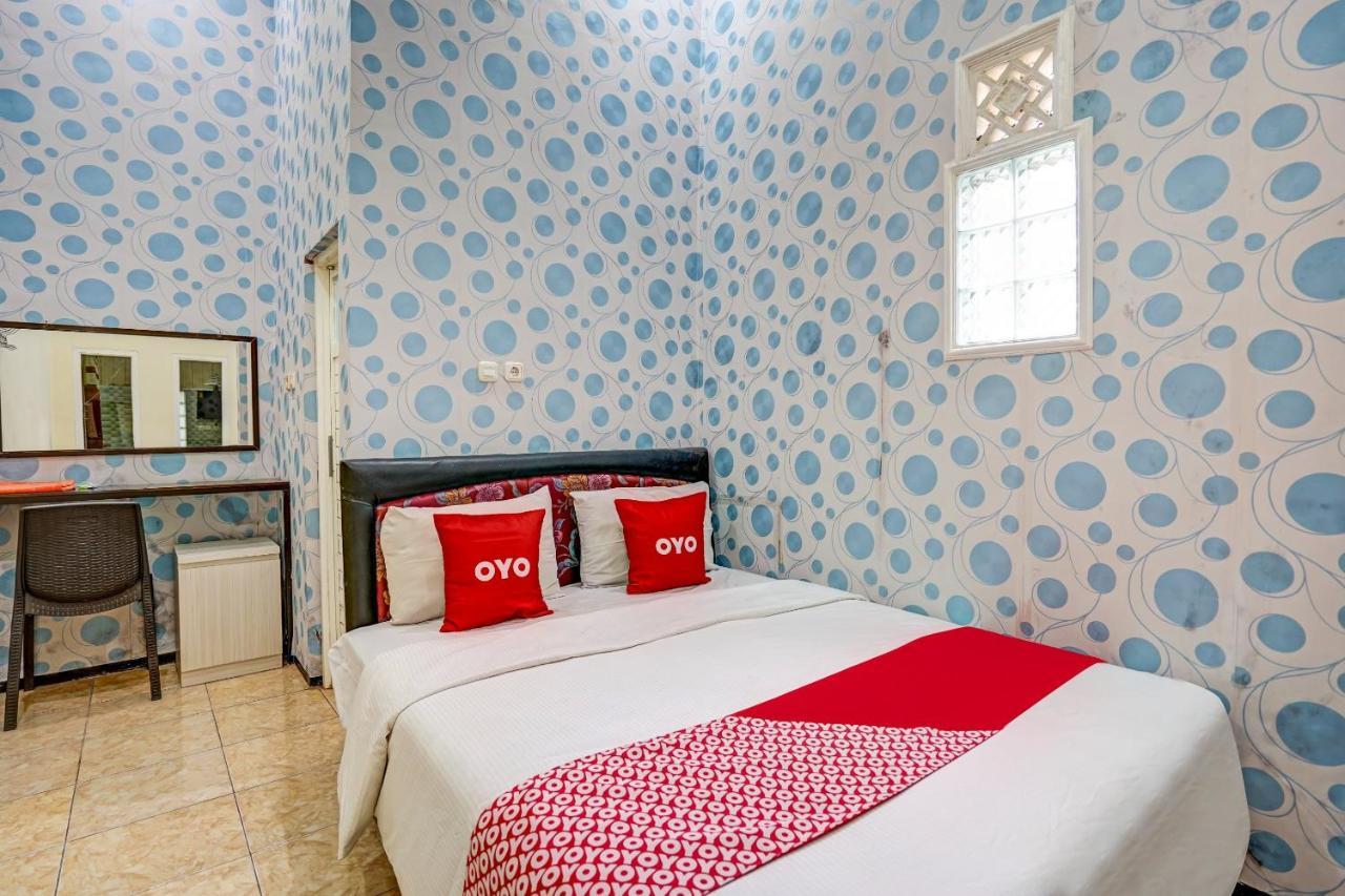 Super Oyo 90642 Lancar Homestay Syariah Tlekung Buitenkant foto